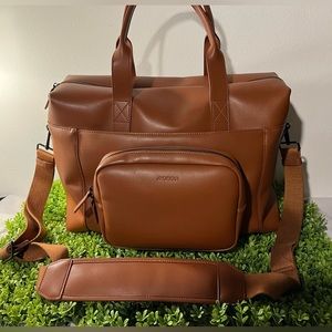 Monos metro duffle with metro kit